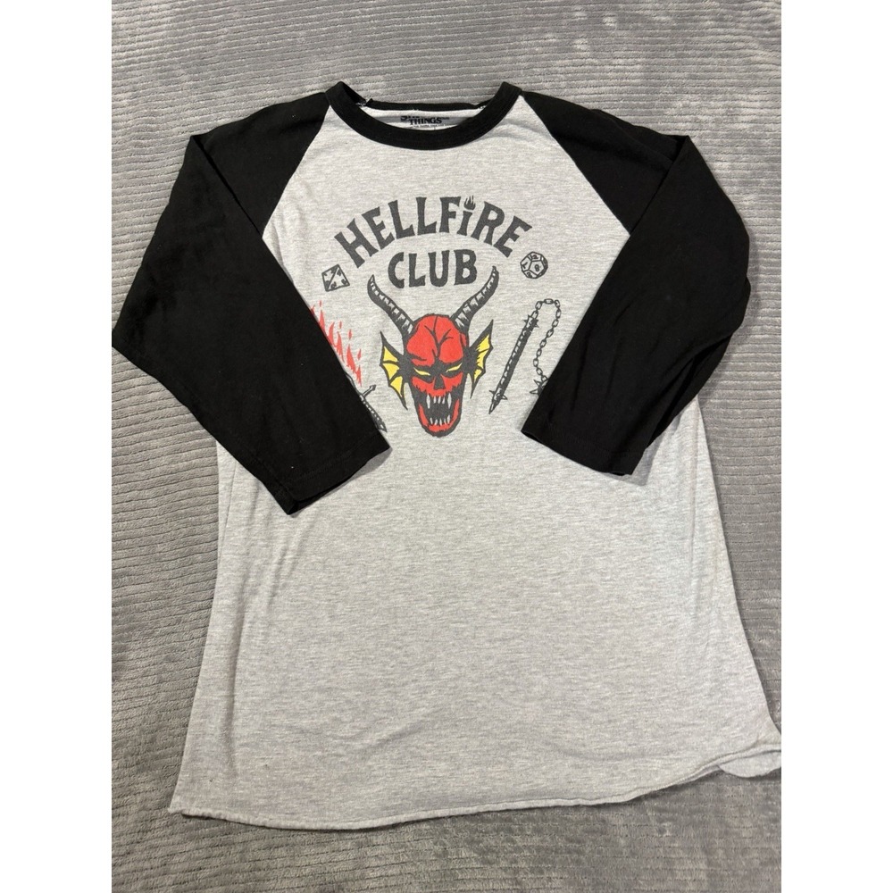 Stranger Things "Hellfire Club" raglan 3/4 sleeve sz M